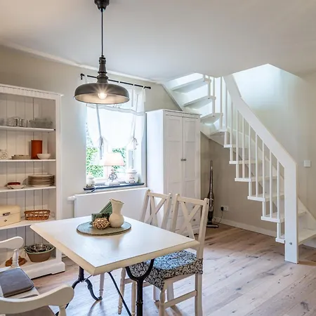 Appartement Altes Tageloehner Haus - Whg 2 Pudagla