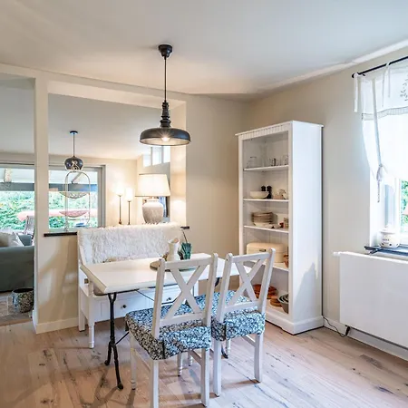 Appartement Altes Tageloehner Haus - Whg 2